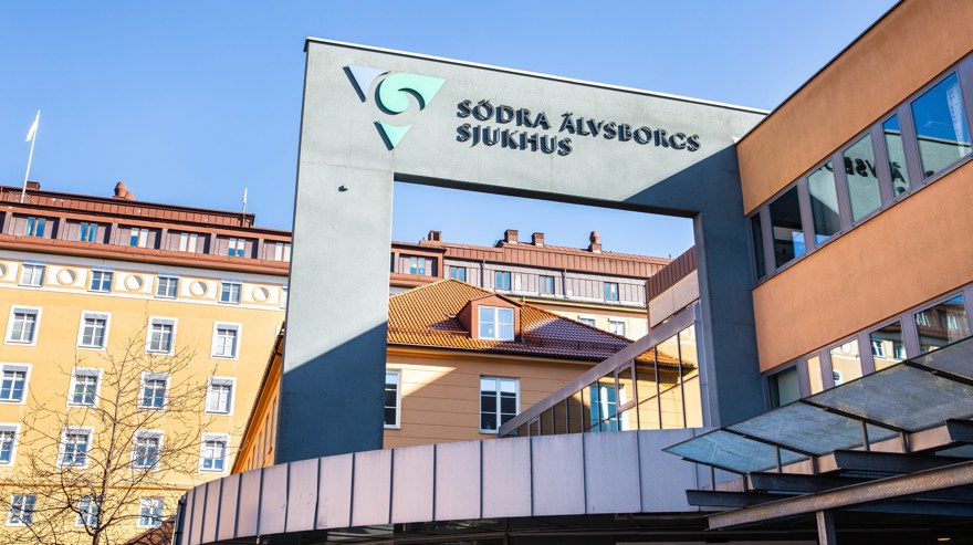 Buildning at Södra Älvsborg Hospital and blue sky.